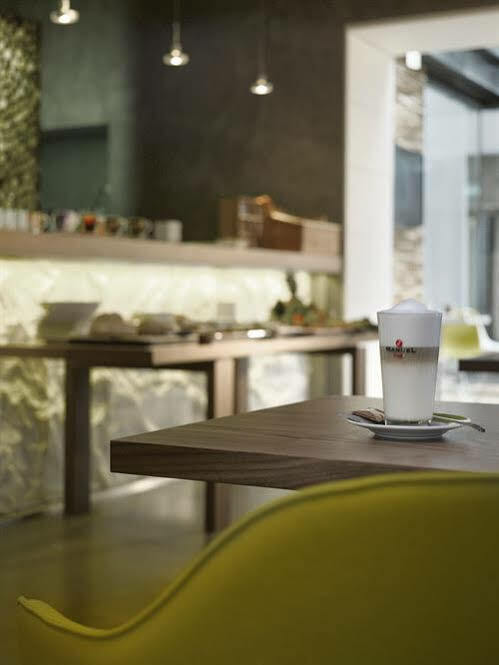 Moods Boutique Hotel Prague Exterior photo
